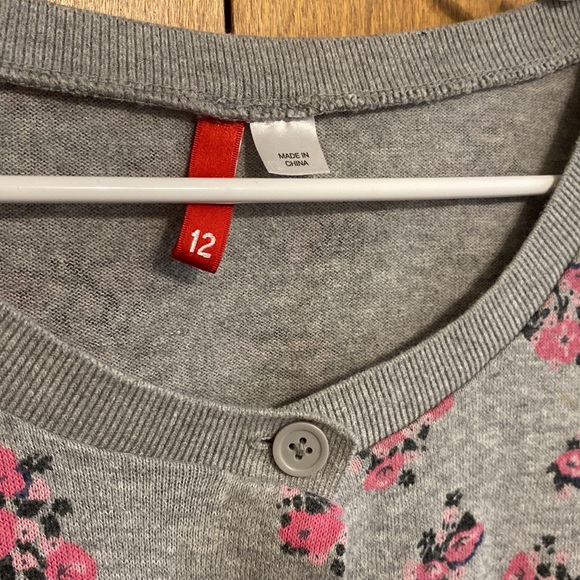 H&M crew neck floral sweater cardigan grey size 12 - Picture 2 of 4
